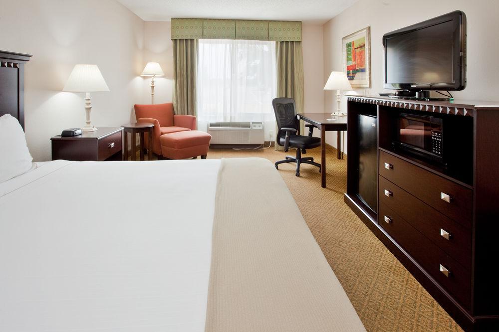 Holiday Inn Express Hotel & Suites Kinston By Ihg מראה חיצוני תמונה