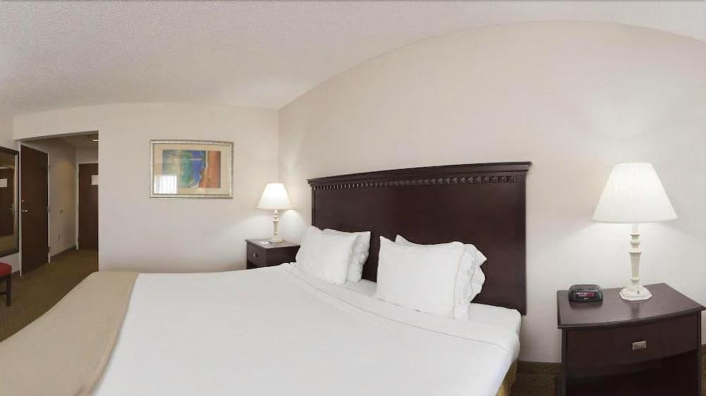 Holiday Inn Express Hotel & Suites Kinston By Ihg מראה חיצוני תמונה