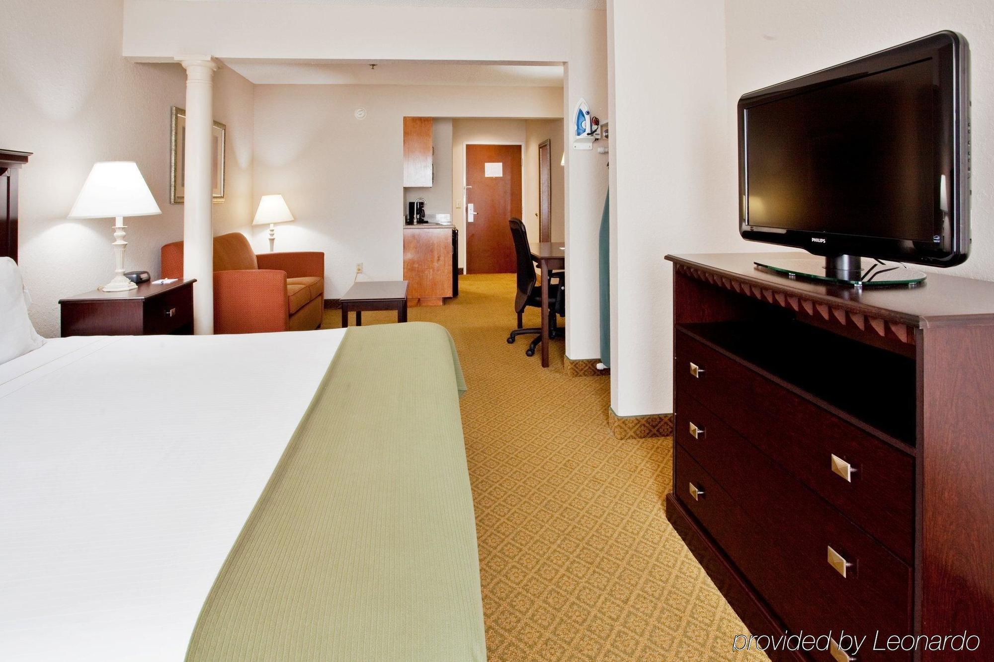 Holiday Inn Express Hotel & Suites Kinston By Ihg חדר תמונה